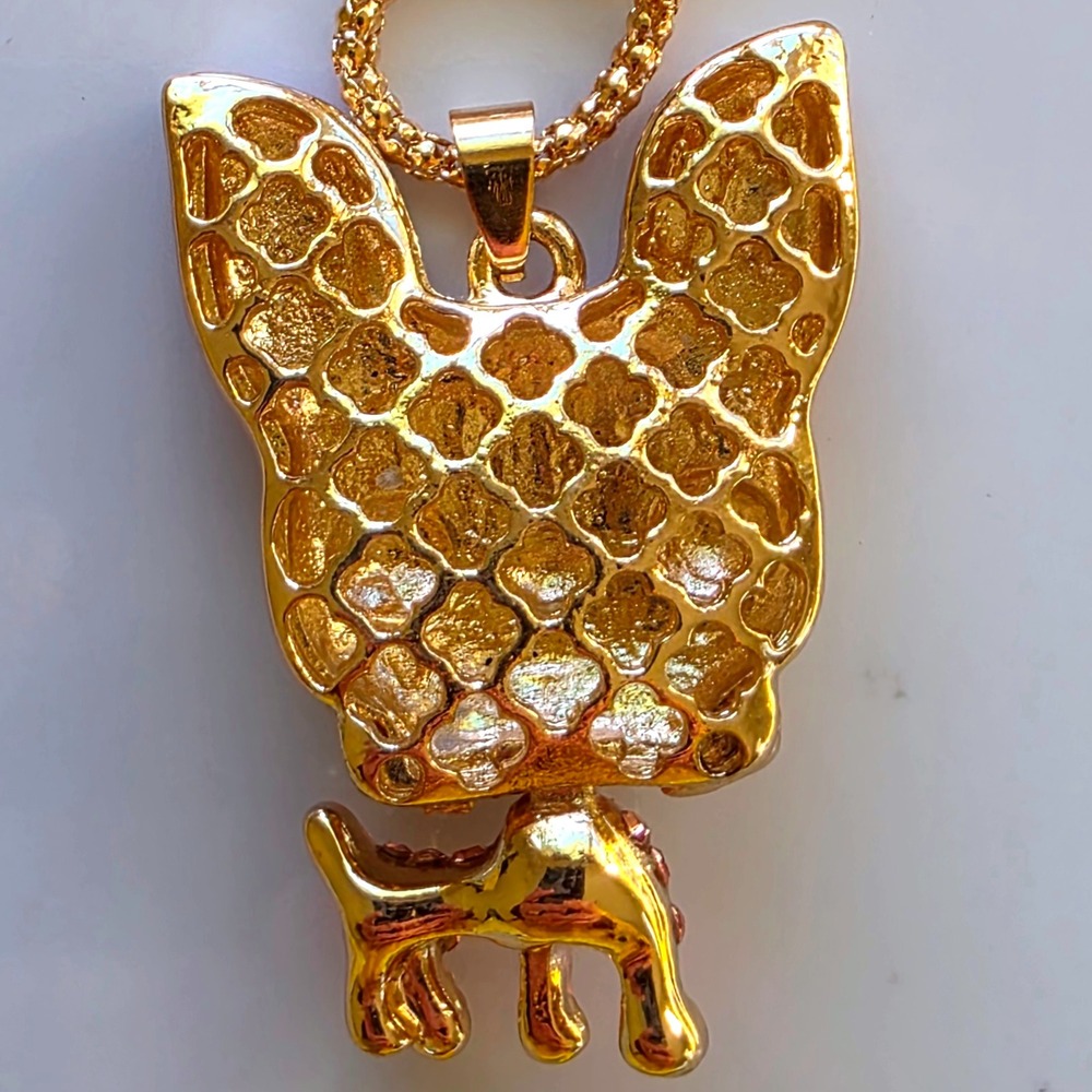 Betsey Johnson Rhinestone Dog Pendant Necklace Pink White Gold Tone Chain - Picture 5 of 9